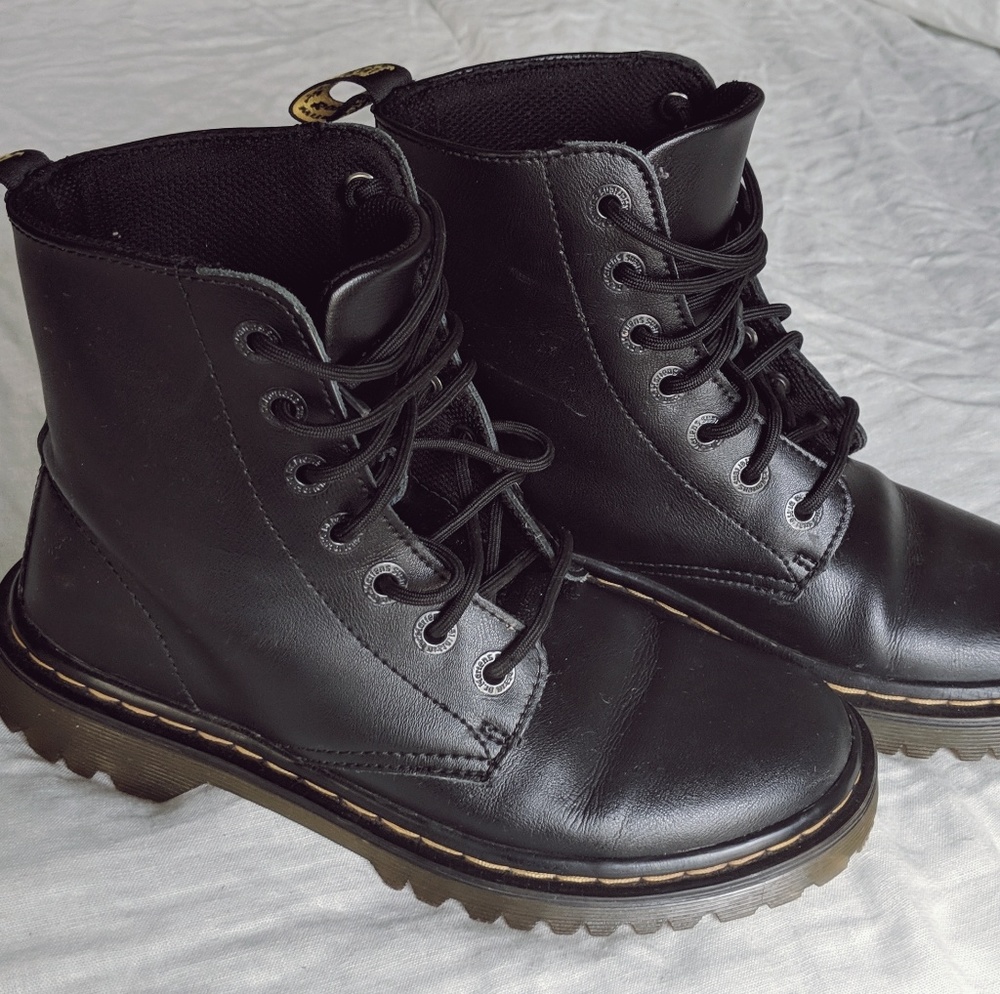 Dr. Martens Luana Women Boots